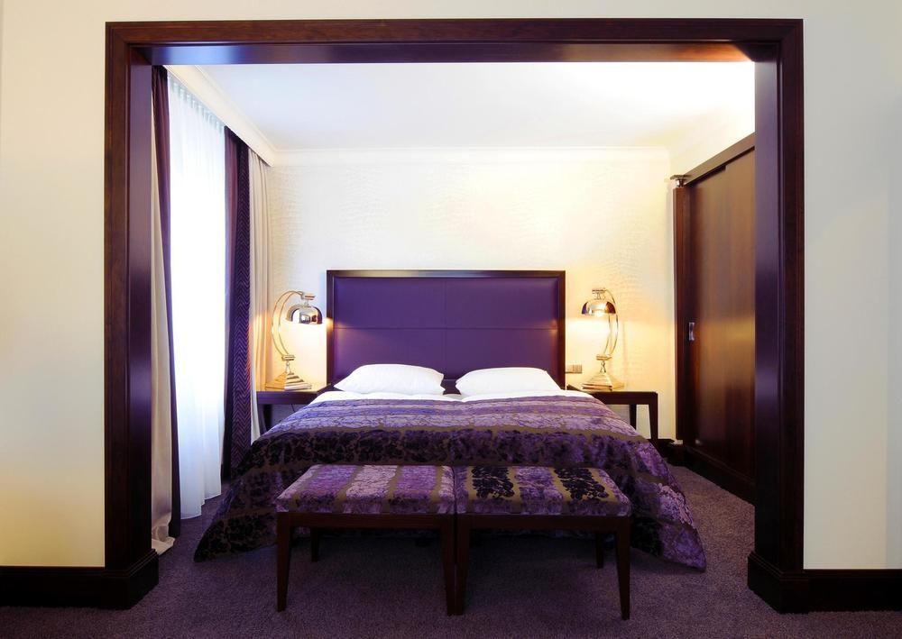 Bernstein Kastania Hotel