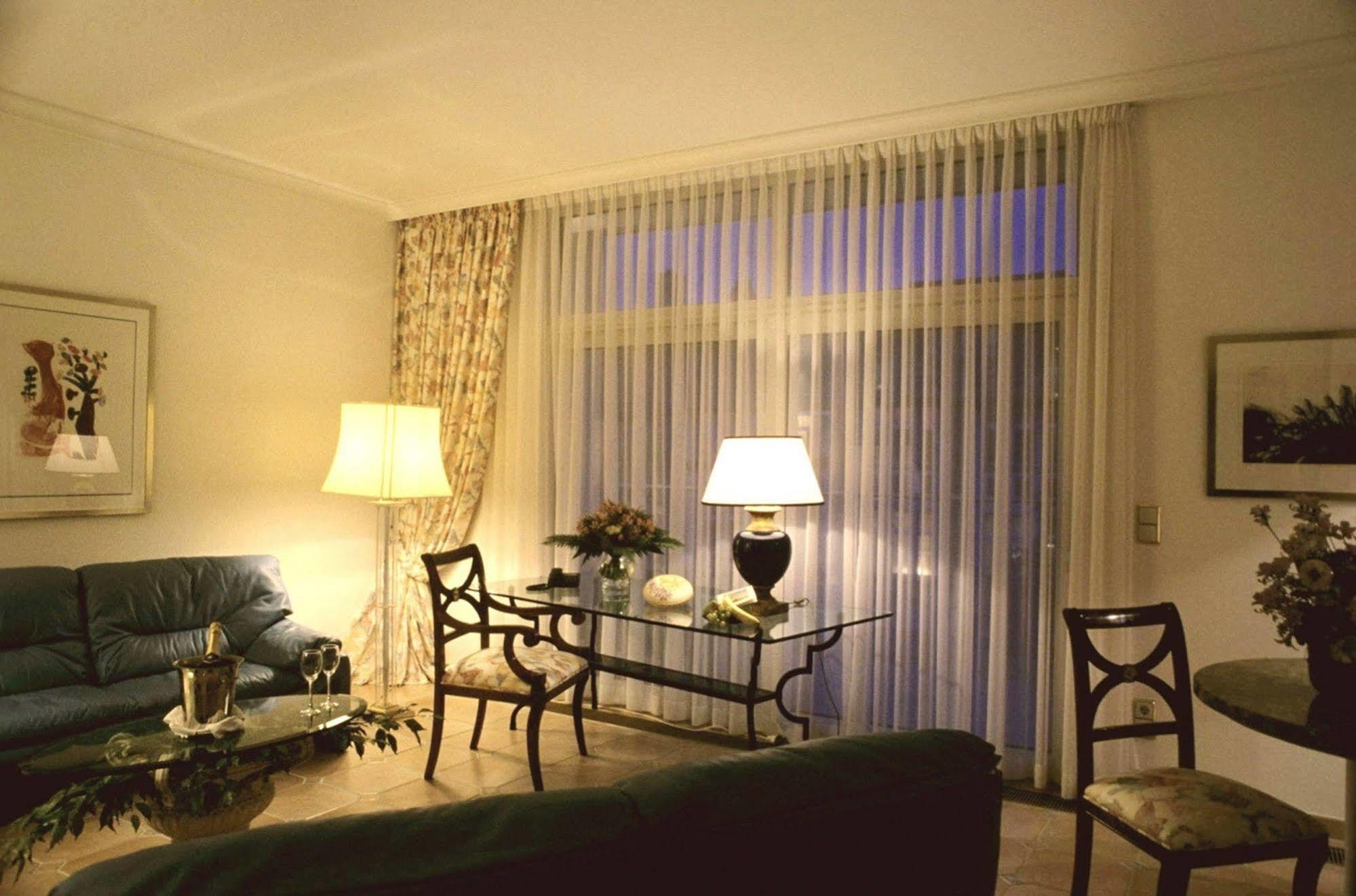 Bernstein Kastania Hotel Berlin